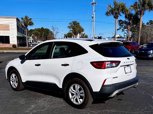 Used 2022 Ford Escape S image 5