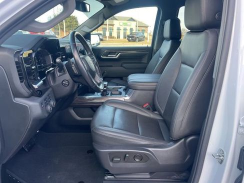 Used 2023 Chevrolet Silverado 1500 LTZ image 13