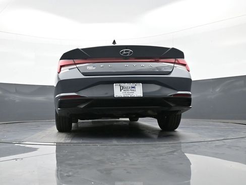 Certified 2022 Hyundai Elantra SEL w/ Cargo Package image 30