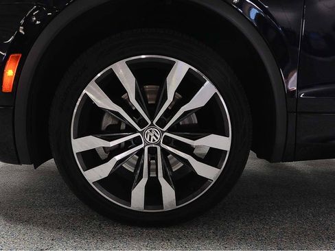 Used 2019 Volkswagen Tiguan SEL Premium R-Line AWD/4WD image 5