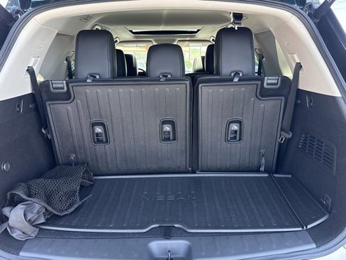 Certified 2025 Nissan Pathfinder Platinum w/ Cargo Package FWD image 12