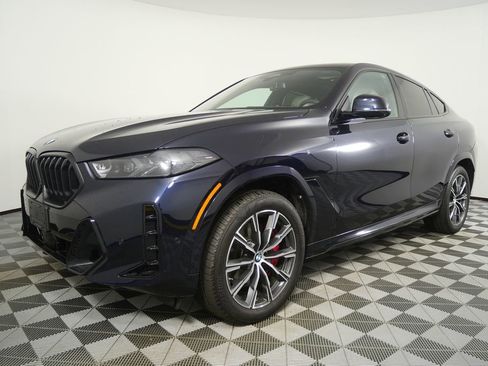 Certified 2026 BMW X6 xDrive40i image 8