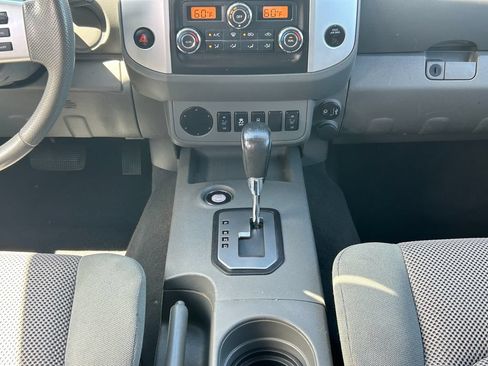 Used 2021 Nissan Frontier SV RWD image 25
