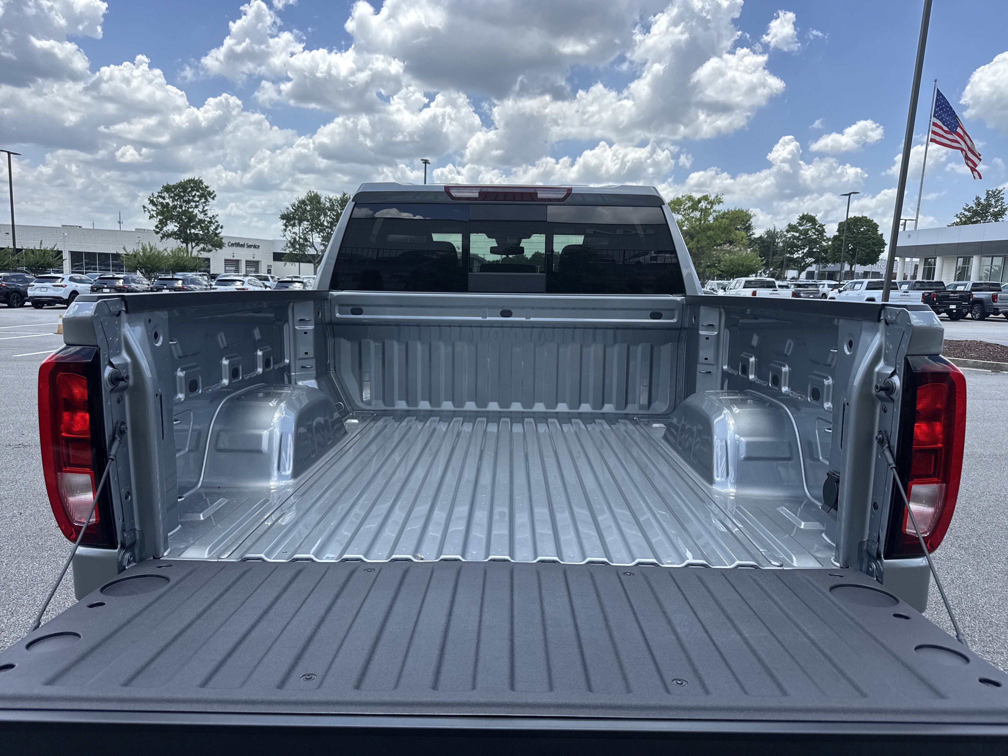 Used 2026 GMC Sierra 1500 Elevation w/ Preferred Package AWD/4WD image 33