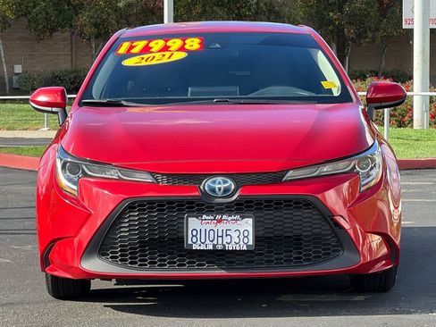 Certified 2021 Toyota Corolla LE image 11