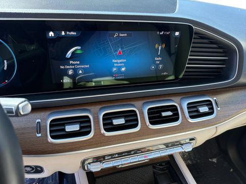 Used 2023 Mercedes-Benz GLE 350 4MATIC image 12