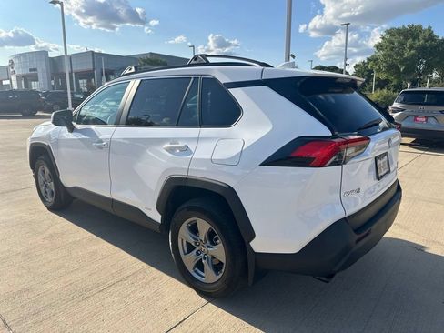 Used 2025 Toyota RAV4 XLE w/ Weather Package AWD/4WD image 9
