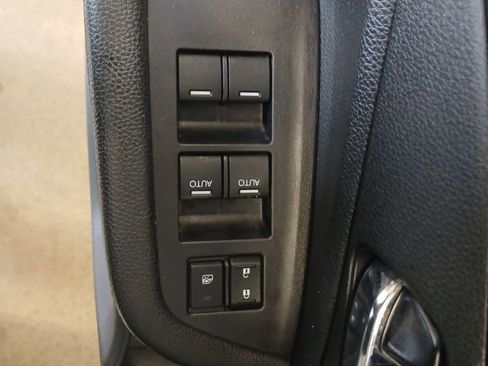 Used 2020 Honda Pilot Touring image 28