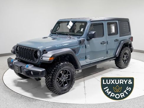Used 2024 Jeep Wrangler Unlimited image 1