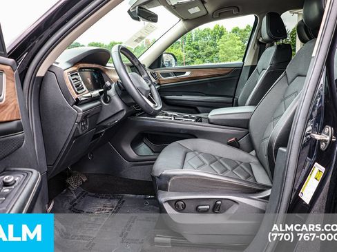 Used 2024 Volkswagen Atlas SE FWD image 18
