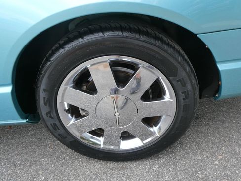 Used 2002 Ford Thunderbird RWD image 29