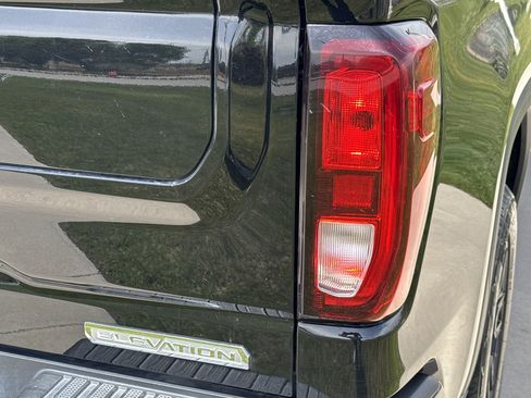 Used 2022 GMC Sierra 1500 Elevation AWD/4WD image 11