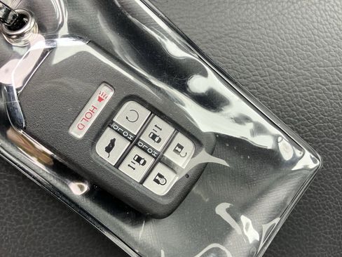 Certified 2024 Honda Odyssey Touring image 40