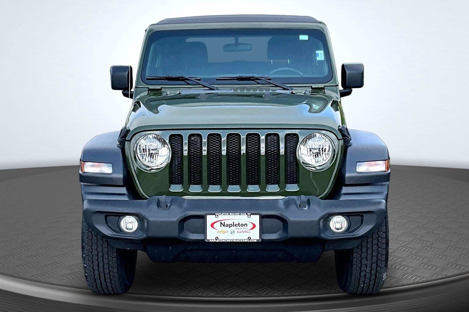 Used 2023 Jeep Wrangler Sport AWD/4WD image 3