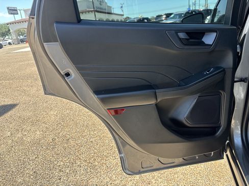 Certified 2024 Ford Escape Active FWD image 14