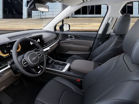 New 2026 Kia Carnival FWD image 19
