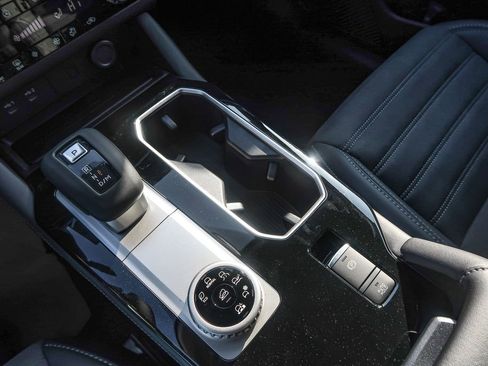 New 2026 Mitsubishi Outlander Trail Edition image 40