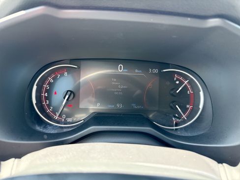 Certified 2025 Toyota RAV4 LE FWD image 10