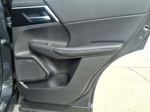Used 2026 Mitsubishi Outlander LE FWD image 11