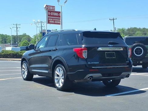Certified 2023 Ford Explorer Platinum w/ Technology Package AWD/4WD image 3