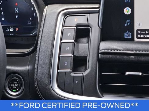 Used 2022 Chevrolet Tahoe Z71 w/ Luxury Package AWD/4WD image 27