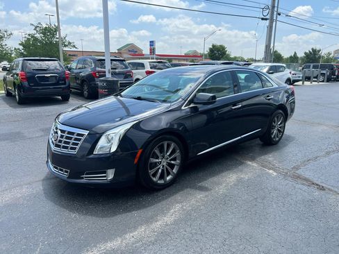 Used 2013 Cadillac XTS Premium AWD/4WD image 2