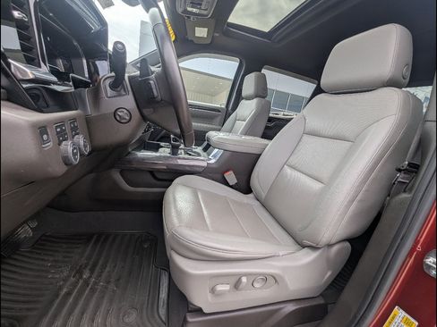 Used 2022 Chevrolet Silverado 1500 LTZ w/ LTZ Premium Package AWD/4WD image 22