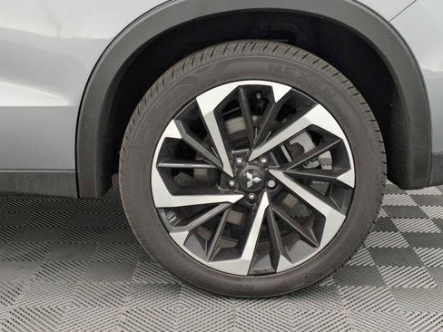 Used 2023 Mitsubishi Outlander SE image 14