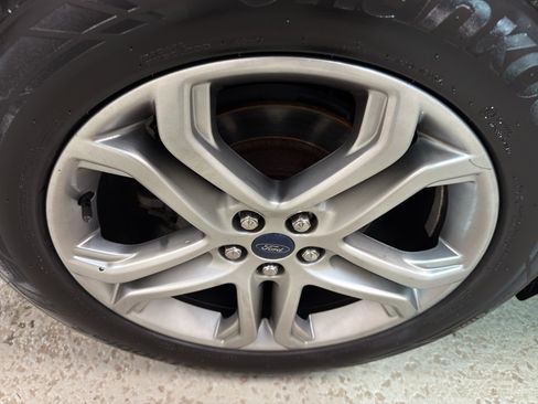 Used 2016 Ford Edge Titanium w/ Equipment Group 301A image 35