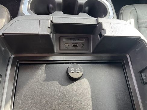 Used 2021 GMC Sierra 3500 Denali image 21