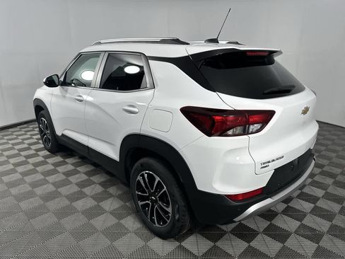 Used 2024 Chevrolet TrailBlazer LT w/ Convenience Package image 10