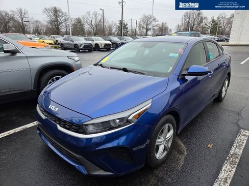 Used 2023 Kia Forte LXS image 1