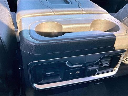 Used 2021 GMC Sierra 1500 Elevation image 11