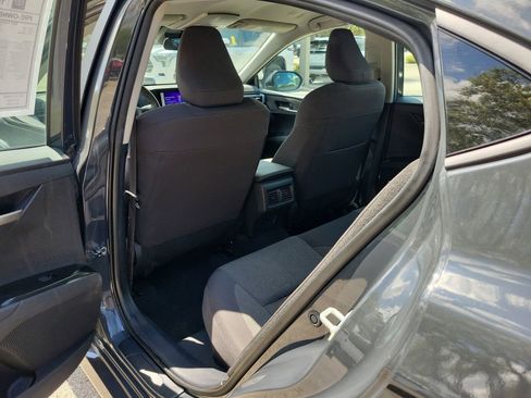 Used 2025 Toyota Camry LE image 10