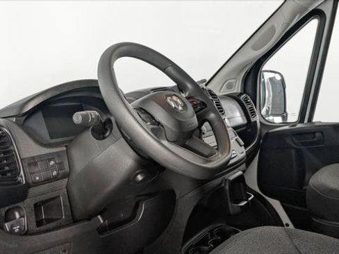 Used 2025 RAM ProMaster 2500 w/ U-Haul Equipment Group FWD image 21
