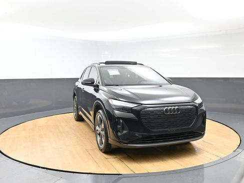 Used 2023 Audi Q4 e-tron Premium Plus AWD/4WD image 3