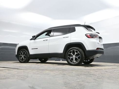 Used 2024 Jeep Compass Limited image 48