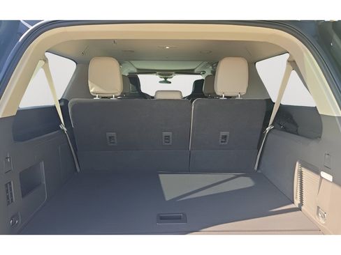 Used 2023 Lincoln Navigator L Reserve RWD image 10