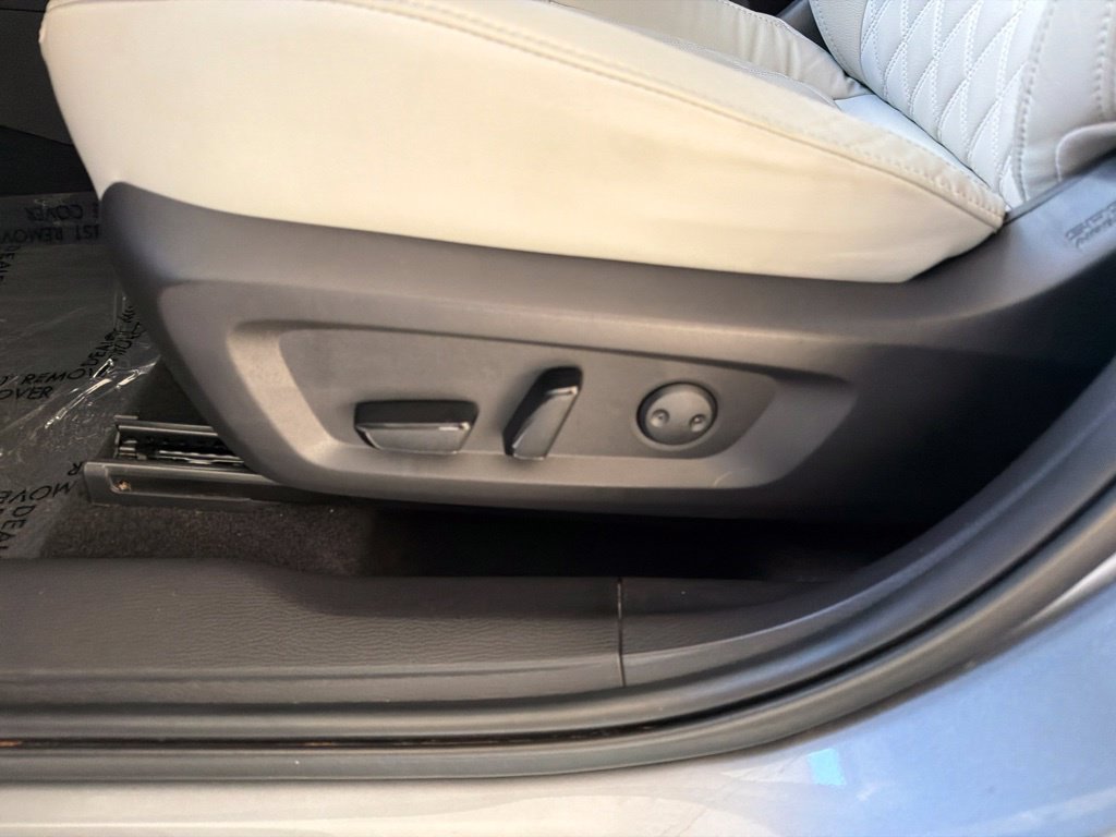 Used 2022 Mitsubishi Outlander SEL AWD/4WD image 47