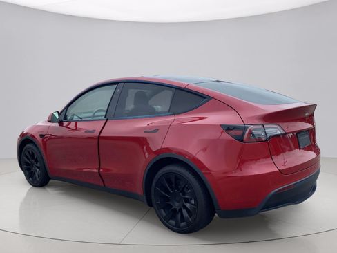 Used 2021 Tesla Model Y Long Range AWD/4WD image 4