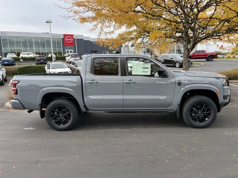 New 2026 Nissan Frontier SV w/ Tow Package image 7