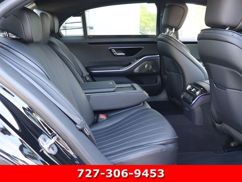 Certified 2025 Mercedes-Benz S 500 4MATIC image 21