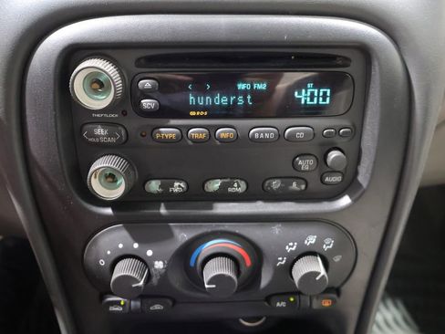 Used 2003 Oldsmobile Alero GL FWD image 24