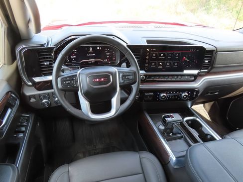 Certified 2023 GMC Sierra 1500 SLT w/ SLT Premium Plus Package AWD/4WD image 4