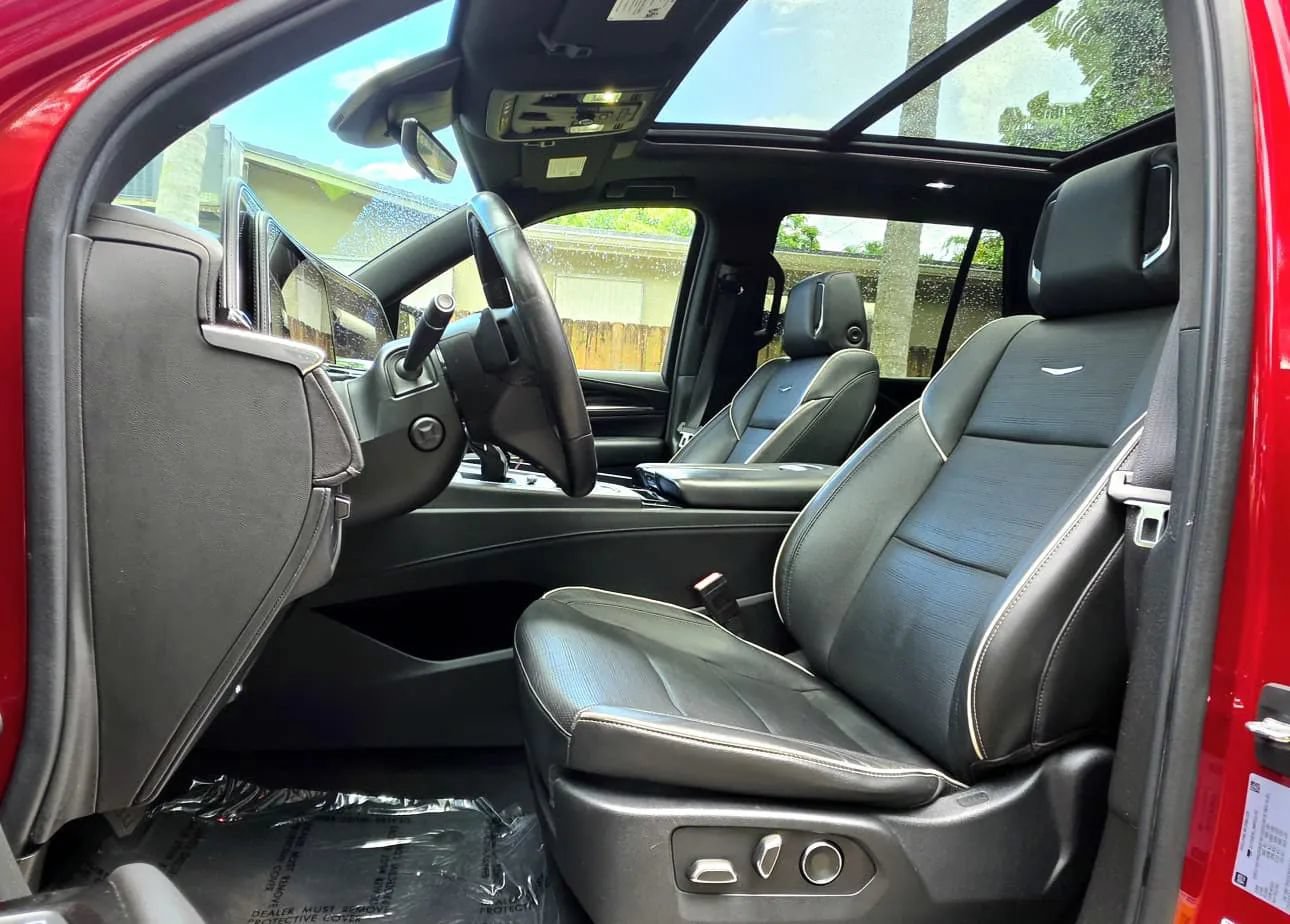 Used 2021 Cadillac Escalade Sport AWD/4WD image 5