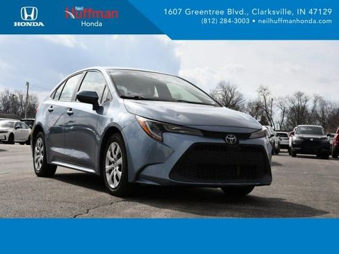 Used 2020 Toyota Corolla LE image 1