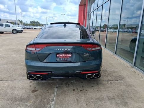 Used 2022 Kia Stinger GT1 AWD/4WD image 6