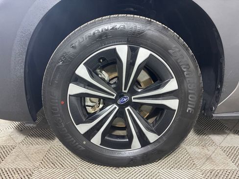 Used 2024 Subaru Solterra Premium AWD/4WD image 6