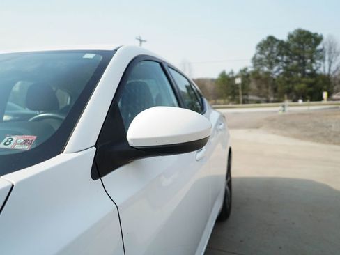 Used 2022 Nissan Sentra SV image 17