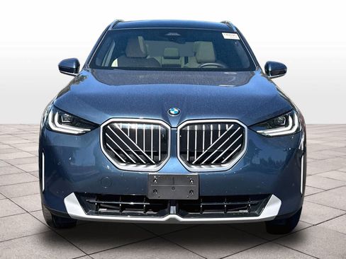 Used 2025 BMW X3 xDrive30i w/ Premium Package AWD/4WD image 2